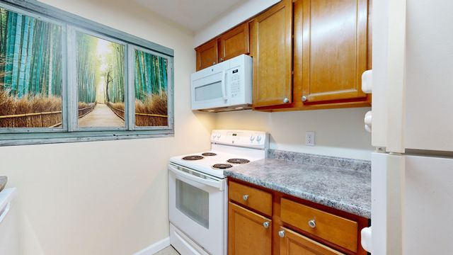 180 Main Street 3304, Bridgewater, MA 02324