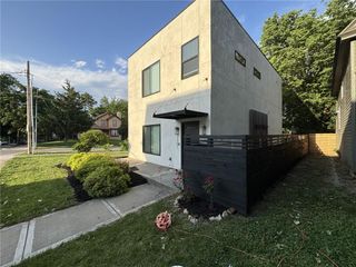 1301 W 41st Street, Kansas City, MO 64110