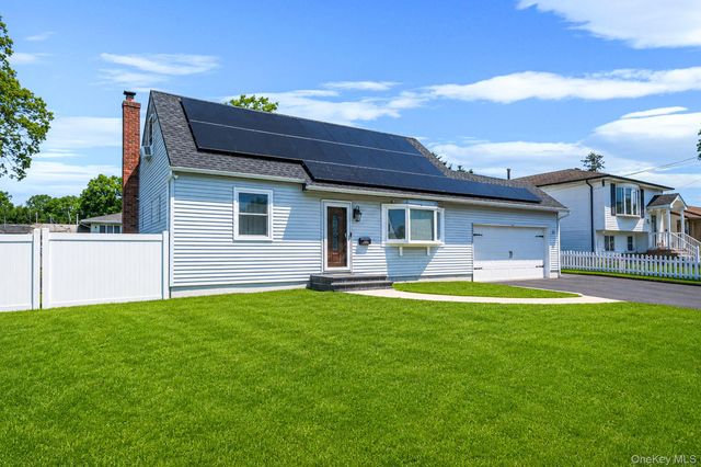449 Chelsea Avenue, West Babylon, NY 11704