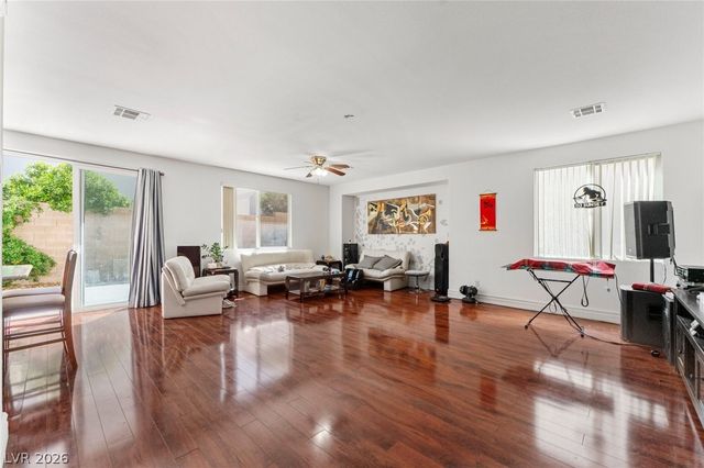 9727 Waukegan Avenue, Las Vegas, NV 89148