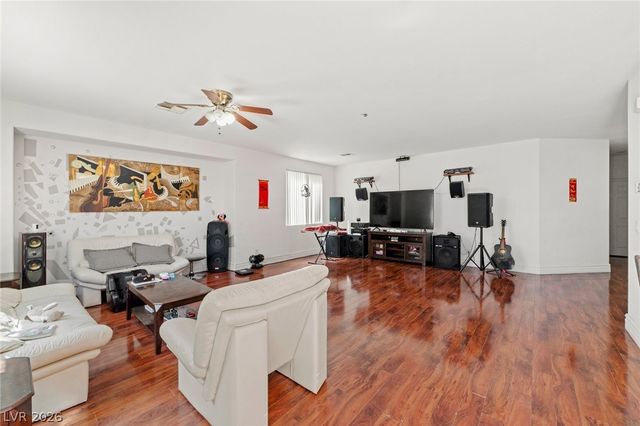 9727 Waukegan Avenue, Las Vegas, NV 89148