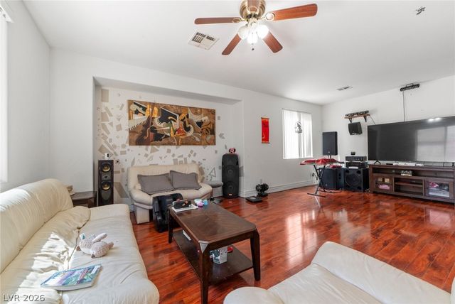 9727 Waukegan Avenue, Las Vegas, NV 89148