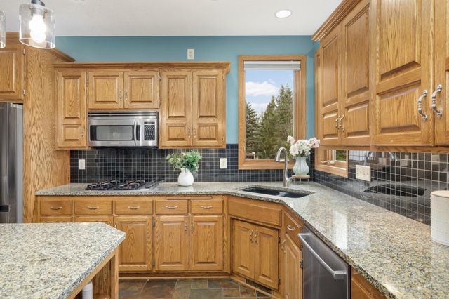 18481 98th Place N, Maple Grove, MN 55311