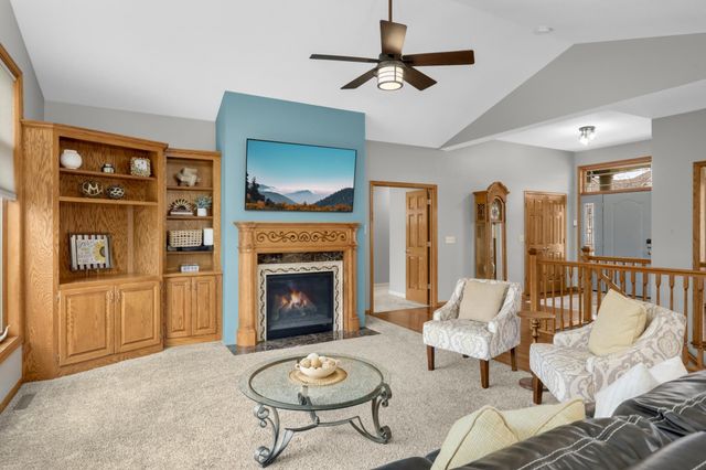 18481 98th Place N, Maple Grove, MN 55311