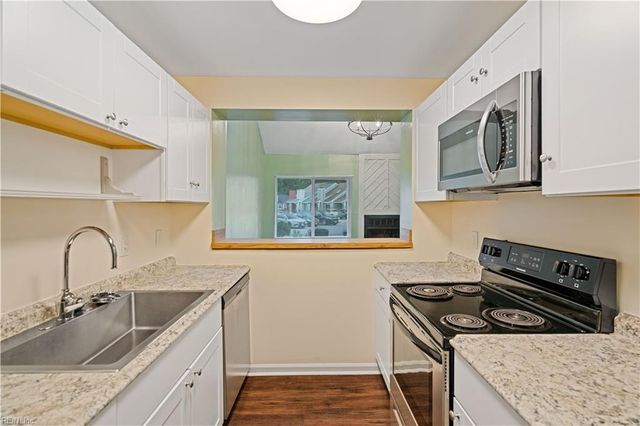 1302 Elk CT, Virginia Beach, VA 23464