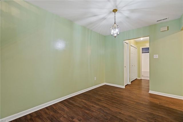 1302 Elk CT, Virginia Beach, VA 23464