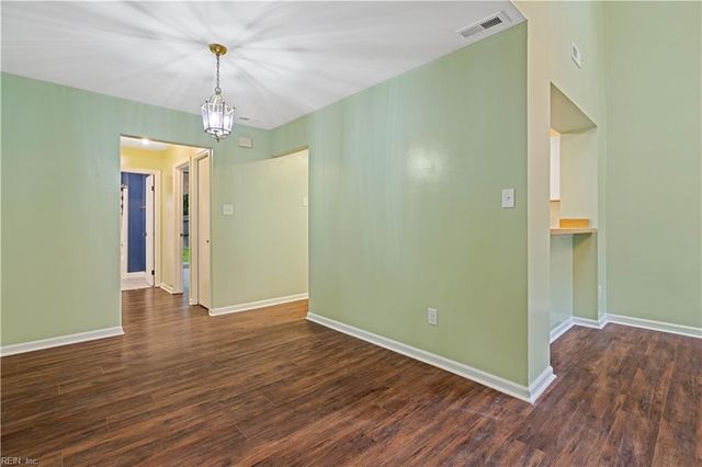 1302 Elk CT, Virginia Beach, VA 23464