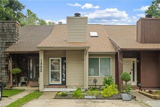 1302 Elk CT, Virginia Beach, VA 23464
