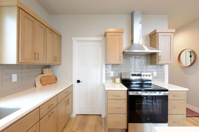 6914 3rd Street NW, Moorhead, MN 56560