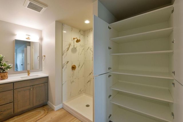 6914 3rd Street NW, Moorhead, MN 56560