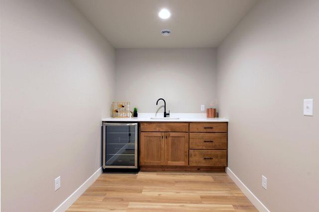 6914 3rd Street NW, Moorhead, MN 56560