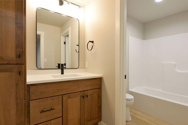 6914 3rd Street NW, Moorhead, MN 56560