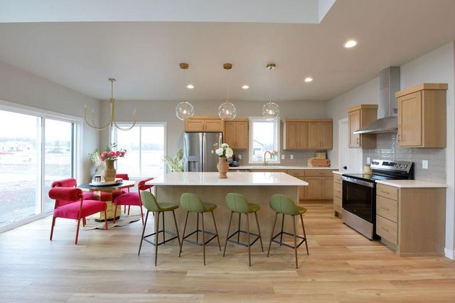 6914 3rd Street NW, Moorhead, MN 56560