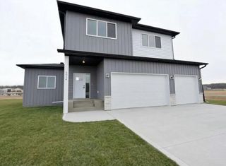 6914 3rd Street NW, Moorhead, MN 56560
