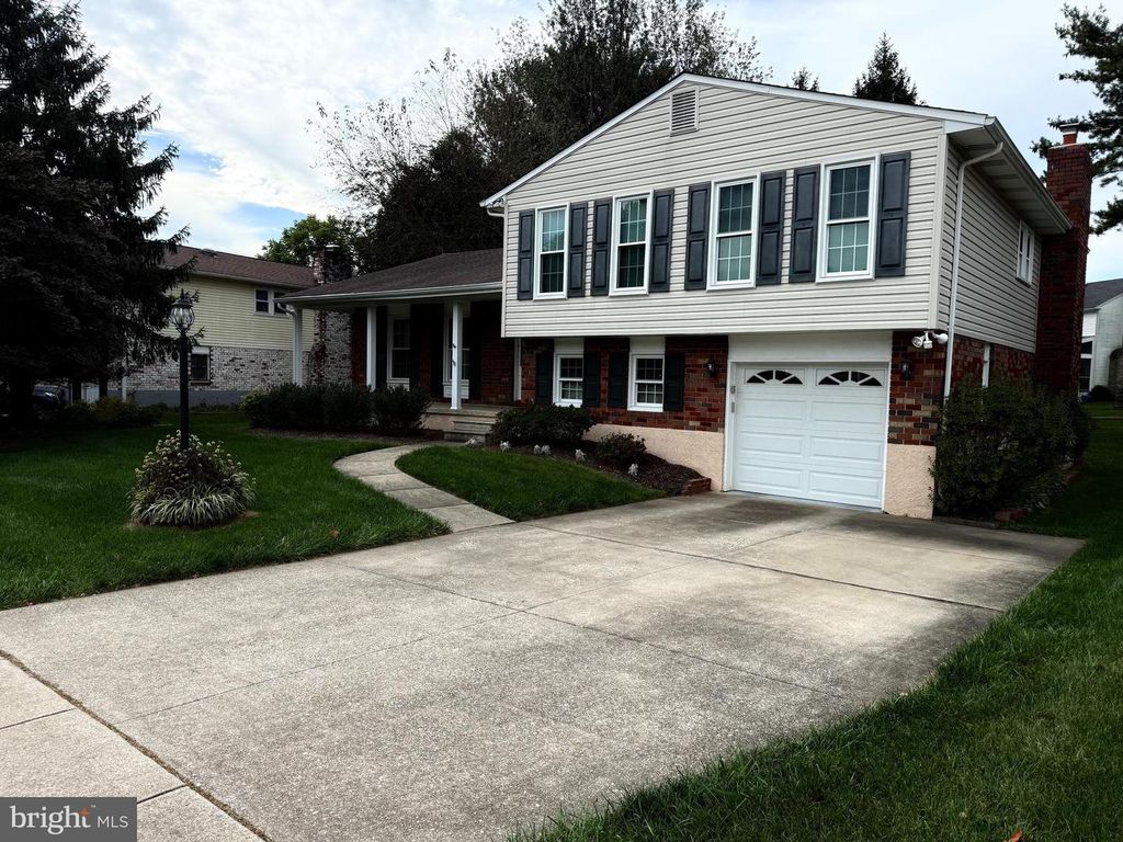 2404 EASTRIDGE RD, Lutherville Timonium, MD 21093