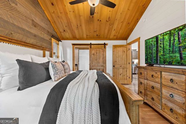 241 Wolf Creek Mountain Road, Mineral Bluff, GA 30559