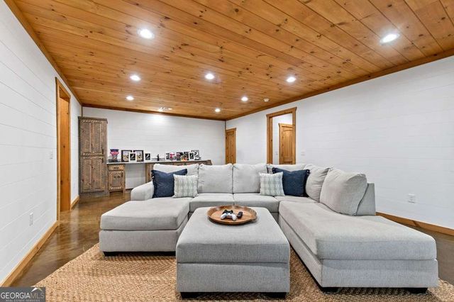 241 Wolf Creek Mountain Road, Mineral Bluff, GA 30559