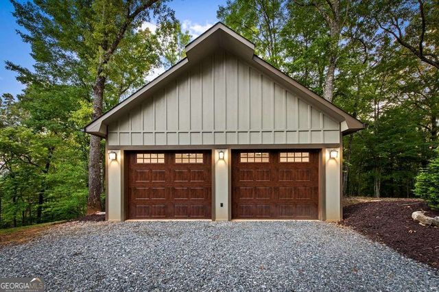 241 Wolf Creek Mountain Road, Mineral Bluff, GA 30559