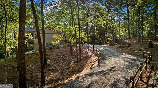 241 Wolf Creek Mountain Road, Mineral Bluff, GA 30559