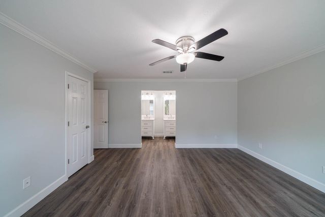 10 Shamrock Drive, Mary Esther, FL 32569