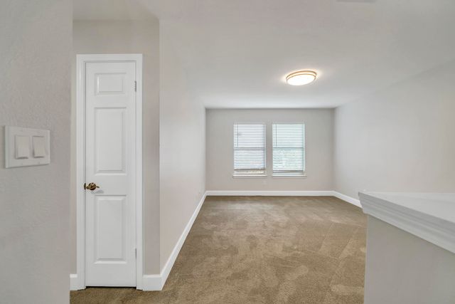 10 Shamrock Drive, Mary Esther, FL 32569