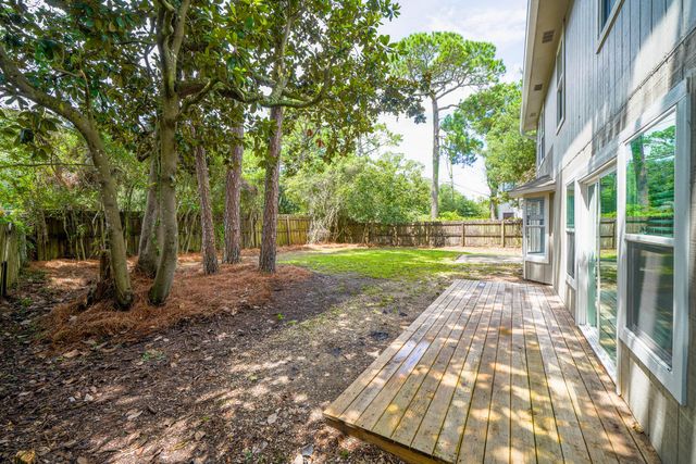 10 Shamrock Drive, Mary Esther, FL 32569