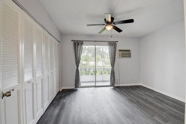 49 Suffolk B 49, Boca Raton, FL 33434
