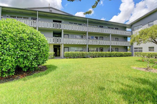 49 Suffolk B 49, Boca Raton, FL 33434