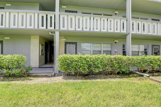 49 Suffolk B 49, Boca Raton, FL 33434