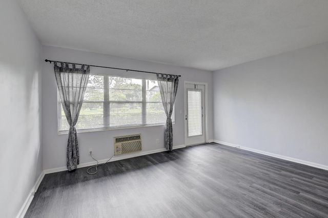 49 Suffolk B 49, Boca Raton, FL 33434