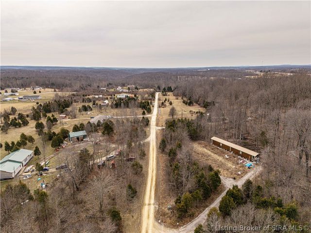 3995 N Garden Lane, Milltown, IN 47145