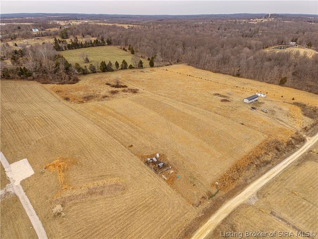 3995 N Garden Lane, Milltown, IN 47145