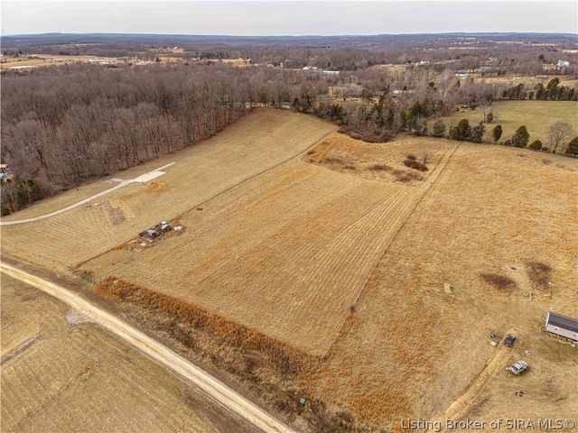 3995 N Garden Lane, Milltown, IN 47145