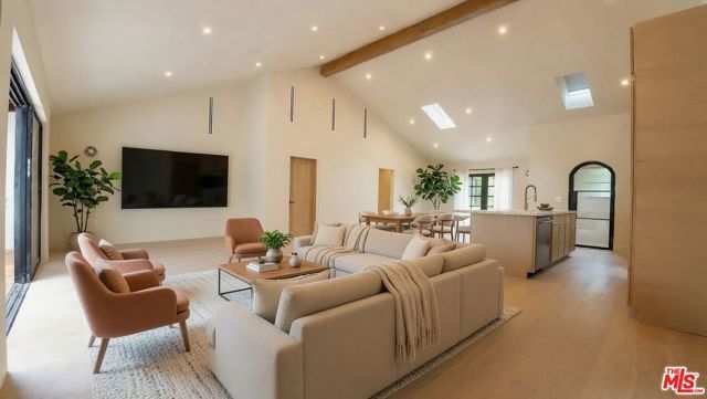 14655 Morrison Street, Los Angeles, CA 91403