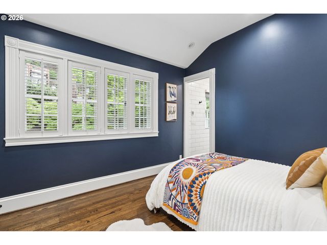 2505 Sw HILLCREST Dr, Portland, OR 97201