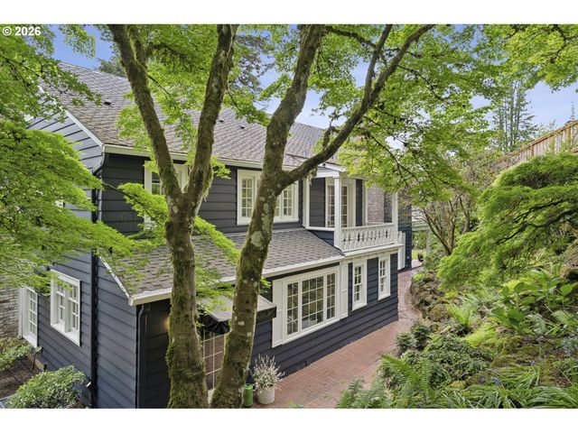 2505 Sw HILLCREST Dr, Portland, OR 97201