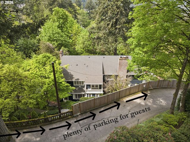 2505 Sw HILLCREST Dr, Portland, OR 97201