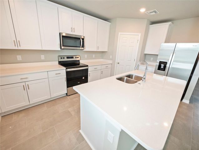 5268 SANDERS OAK TRAIL, St Cloud, FL 34771