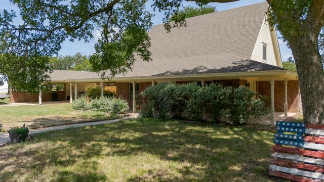 310 County Road 3080, Lampasas, TX 76550