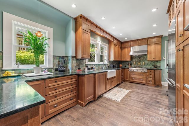 2601 E 5th Street, Charlotte, NC 28204