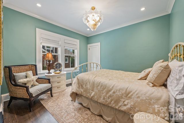 2601 E 5th Street, Charlotte, NC 28204