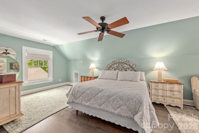 2601 E 5th Street, Charlotte, NC 28204
