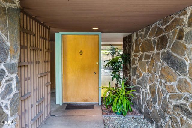 670 Westbridge Place, Pasadena, CA 91105