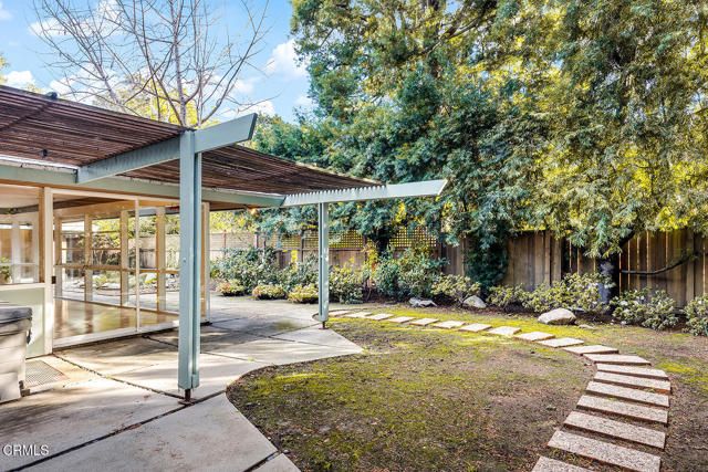 670 Westbridge Place, Pasadena, CA 91105