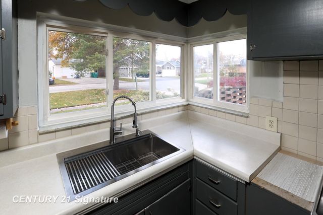 103 Lincoln Drive, Bay City, MI 48706