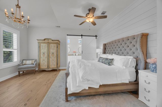 501 Alva DR, Spicewood, TX 78669