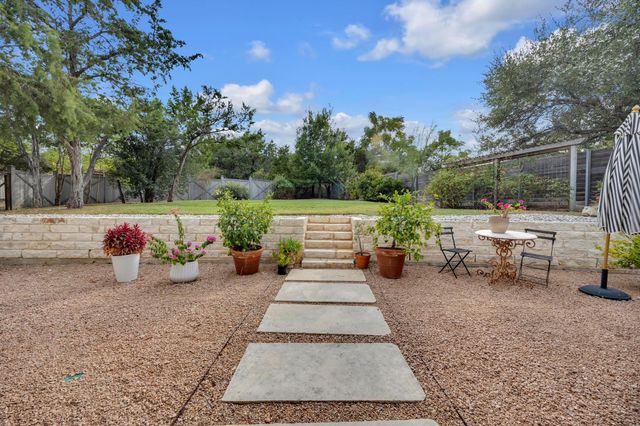 501 Alva DR, Spicewood, TX 78669