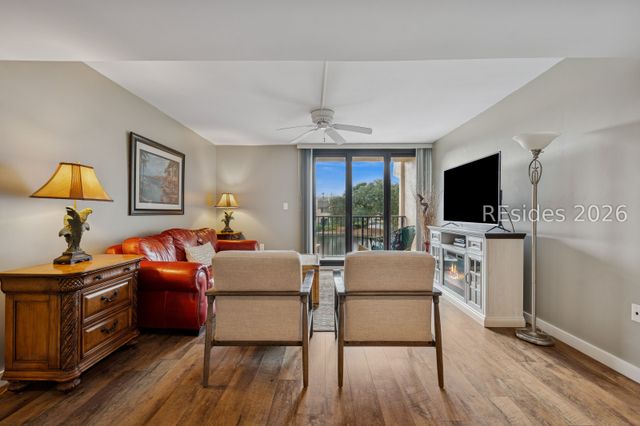 85 Folly Field Rd Apt 112, Hilton Head Island, SC 29928