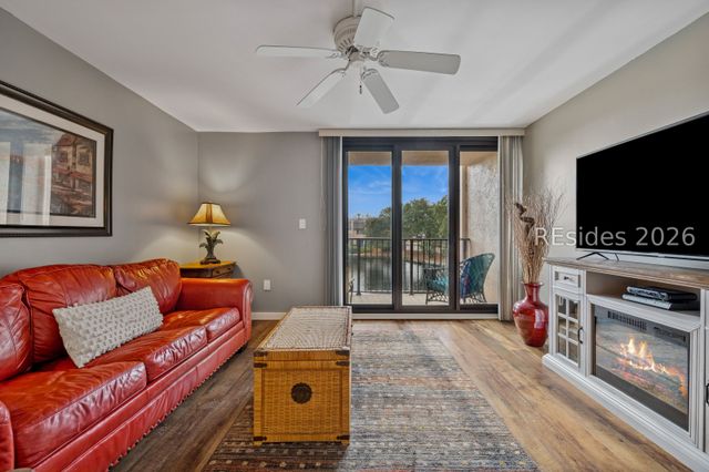 85 Folly Field Rd Apt 112, Hilton Head Island, SC 29928