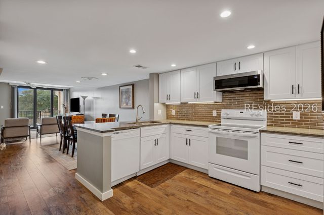 85 Folly Field Rd Apt 112, Hilton Head Island, SC 29928